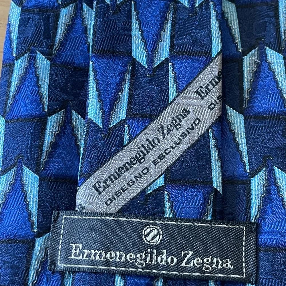 ERMENEGILDO ZEGNA SILK TIE